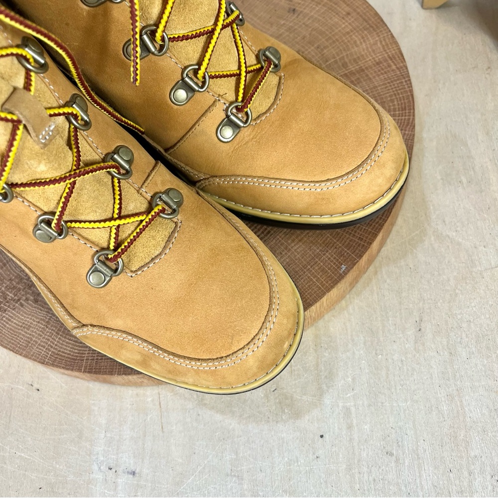 Timberland EK Meriden Warm-Lined Fold Down Wedge Boots – Wheat (Size 9.5) - Picture 14 of 16